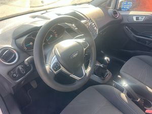Ford Fiesta 1.2 i   - Foto 9