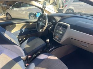 Fiat Punto 1.3 JTD   - Foto 21