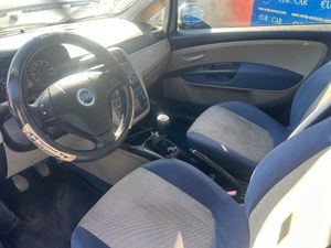 Fiat Punto 1.3 JTD   - Foto 13