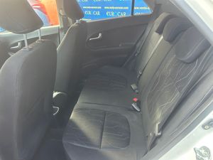 Kia Picanto 1.0 I   - Foto 17