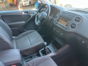 Volkswagen Tiguan 2.0 TDI   - Foto 22