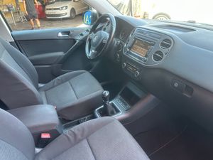Volkswagen Tiguan 2.0 TDI   - Foto 24