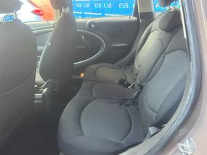 MINI Countryman ONE D   - Foto 17