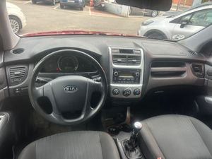 Kia Sportage 2.0 CRDI   - Foto 17