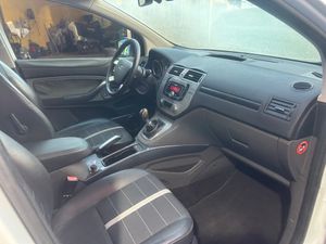 Ford Kuga 2.0 TDCI   - Foto 24