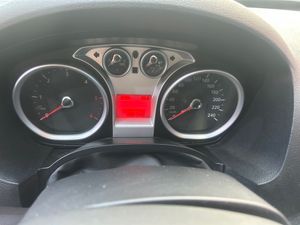 Ford Kuga 2.0 TDCI   - Foto 8