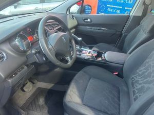 Peugeot 3008 1.6 HDI   - Foto 13