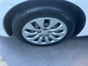 Kia Carens 1.7 CRDI   - Foto 9