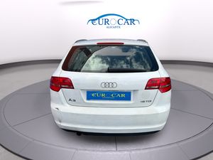 Audi A3 Attraction 1.6 TDI  - Foto 6