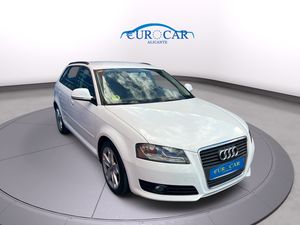 Audi A3 Attraction 1.6 TDI  - Foto 4