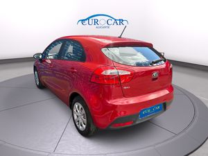 Kia Rio 1.3 I  - Foto 5