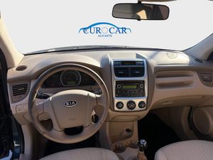 Kia Sportage 2.0 DOHC Concept 4x2  - Foto 8