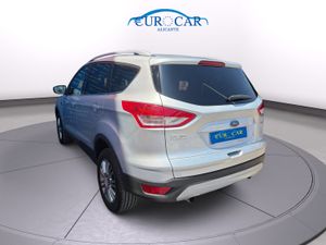 Ford Kuga Kuga Titanium 1.6 EcoBoost Auto-Start-Stop 180 CV Aut. 4x4  - Foto 5