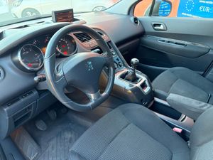 Peugeot 5008 5008 Access 1.6 HDi 110 7 plazas  - Foto 20