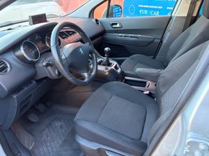 Peugeot 5008 5008 Access 1.6 HDi 110 7 plazas  - Foto 23