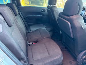 Peugeot 5008 5008 Access 1.6 HDi 110 7 plazas  - Foto 33