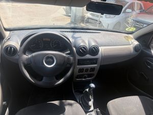 Dacia Sandero Ambiance 1.5 dCi 70 CV  - Foto 18