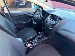 Ford Focus Berlina Business 1.0 EcoBoost 92 kW  - Foto 25