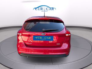 Ford Focus Berlina Black&Red Edition 1.5 EcoBoost 182 CV Auto-Start-Stop  - Foto 6