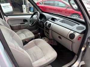 Renault Kangoo 1.5 dCi 65 cv Expression Oasis  - Foto 23