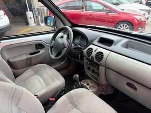 Renault Kangoo 1.5 dCi 65 cv Expression Oasis  - Foto 20