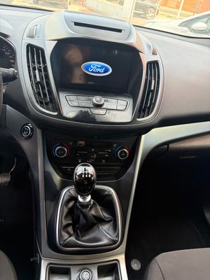 Ford Kuga ST-Line 1.5 TDCi Auto-Start-Stop 88 kW  - Foto 14