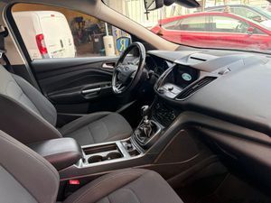 Ford Kuga ST-Line 1.5 TDCi Auto-Start-Stop 88 kW  - Foto 27