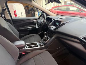 Ford Kuga ST-Line 1.5 TDCi Auto-Start-Stop 88 kW  - Foto 26