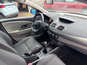 Renault Megane 3p Dynamique 1.5 dCi 85cv eco2  - Foto 22