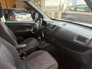 Opel Combo Tour Selective 1.6 CDTI 105 CV Stop&Start  5 plazas  - Foto 22