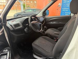 Opel Combo Tour Selective 1.6 CDTI 105 CV Stop&Start  5 plazas  - Foto 17