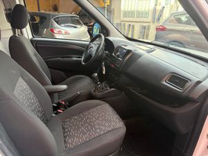 Opel Combo Tour Selective 1.6 CDTI 105 CV Stop&Start  5 plazas  - Foto 23
