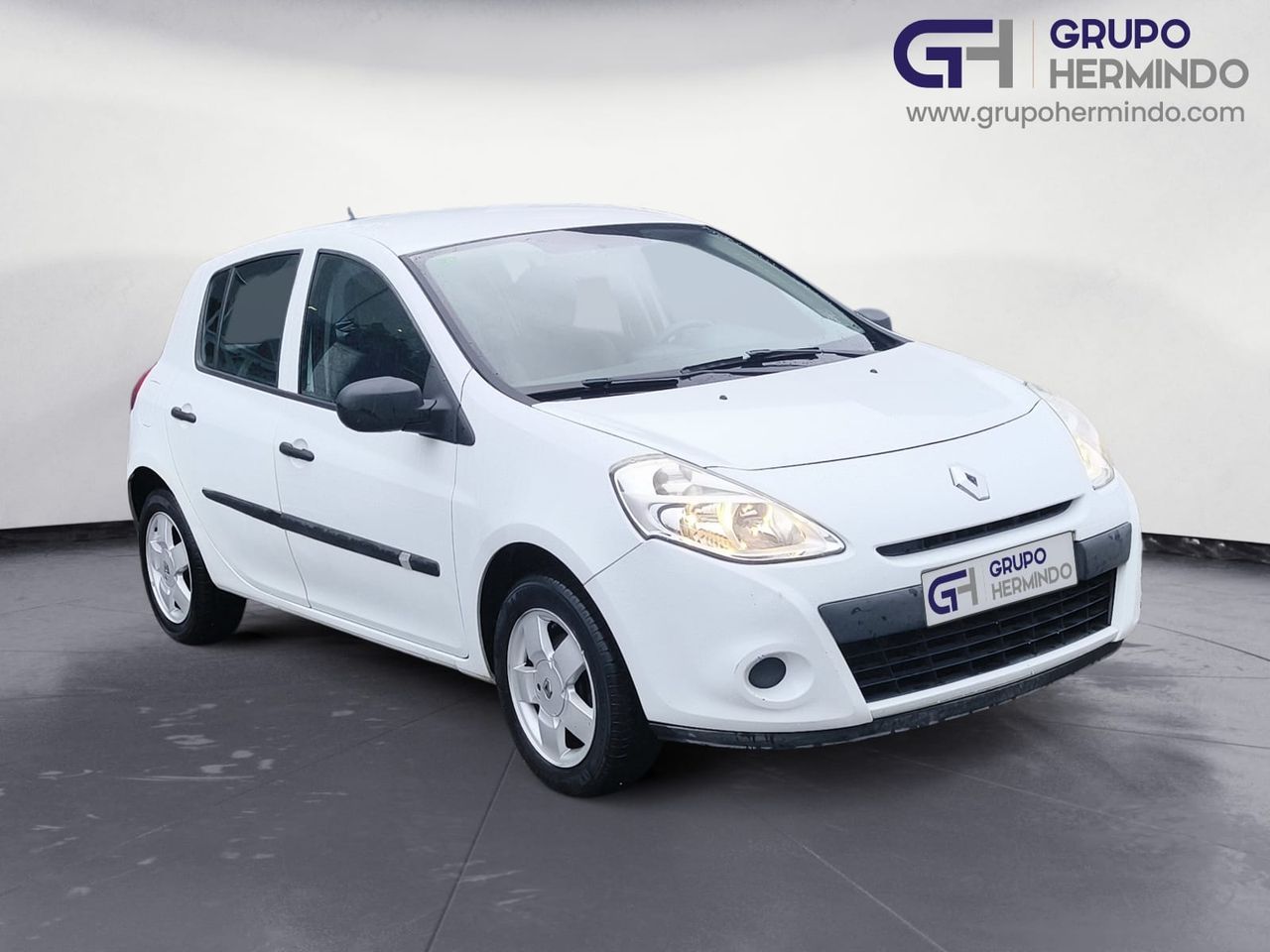 Renault Clio 20 ANIVERSARIO 1.2  75 CV   - Foto 1