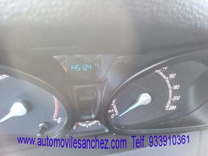 Ford Fiesta 1.5TDCI COMERCIAL   - Foto 4