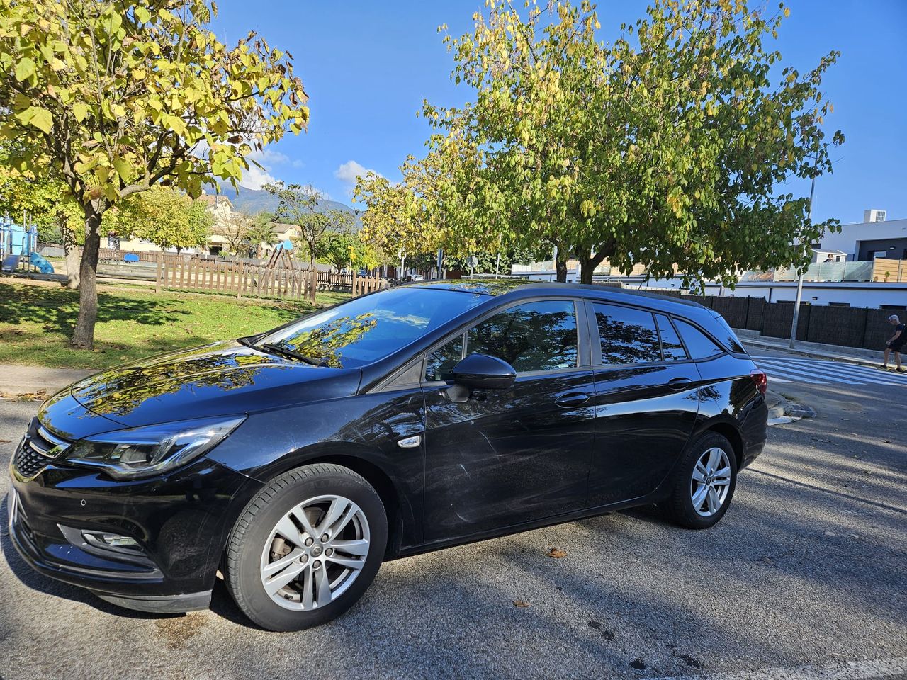 Opel Astra Sports Tourer  SELCTIVE ST 115 CV AUTOMÀTICO.  - Foto 1