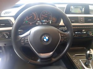 BMW Serie 3 Touring 320d Efficient Dynamics   - Foto 9