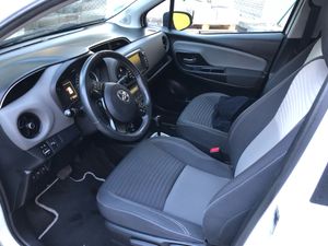 Toyota Yaris 1.5 i hybrido automatico   - Foto 14