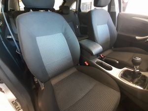 Ford Mondeo 1.8 Tdci Trend   - Foto 13