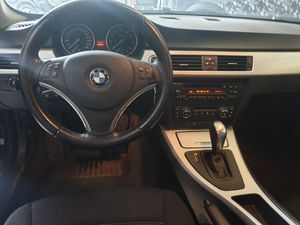 BMW Serie 3 325i   - Foto 9