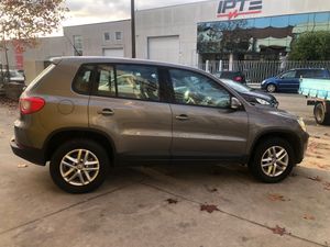 Volkswagen Tiguan 1.4 i 122 cv - Foto 2