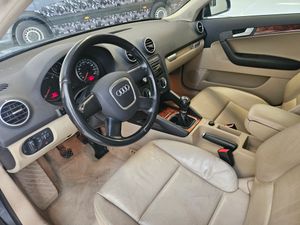 Audi A3 2.0 TDI Attraction - Foto 7