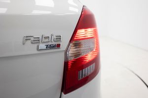 Skoda Fabia 1.2 I 105 cv AUTO   - Foto 36