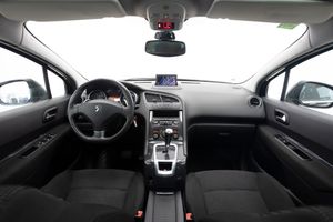 Peugeot 5008 1.6HDI 109 cv 7 PLAZAS   - Foto 5