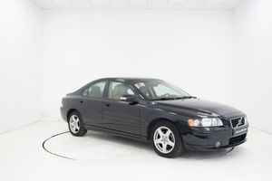 Volvo S60 2.4D 163 cv   - Foto 38