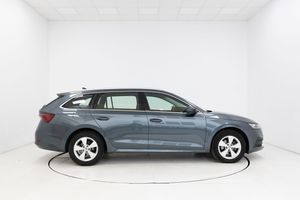 Skoda Octavia Combi AMBITION 2.0 TDI 150 cv AT7   - Foto 55