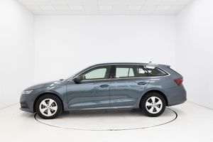 Skoda Octavia Combi AMBITION 2.0 TDI 150 cv AT7   - Foto 56