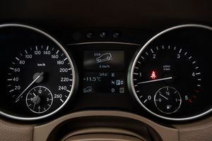 Mercedes Clase GL 420 CDI 4 MATIC 306 cv   - Foto 38