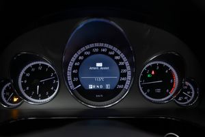 Mercedes Clase E CDI AVANTGARDE 2.2 BlueEFFICIENCY 170 cv   - Foto 7