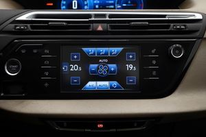 Citroën Grand C4 Picasso INTENSIVE 2.0 HDI 150cv 7 plazas   - Foto 37