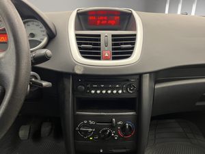 Peugeot 207 1.4 75 cv  - Foto 17